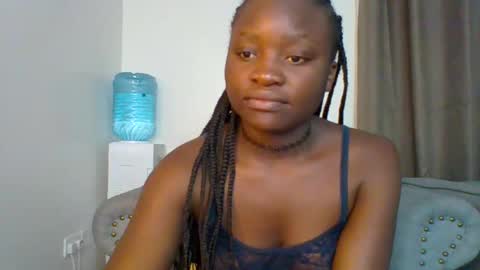 Snapshot of sweet_jenica chatting on 01/11/25, 04:38 ESTHER NEEMA online show from 01/11/25, 04:38
