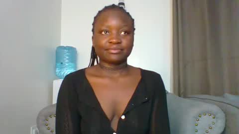Snapshot of sweet_jenica chatting on 01/15/25, 04:36 ESTHER NEEMA online show from 01/15/25, 04:36