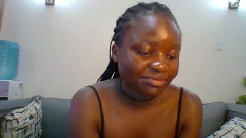 Snapshot of sweet_jenica chatting on 01/25/25, 06:55 ESTHER NEEMA online show from 01/25/25, 06:55