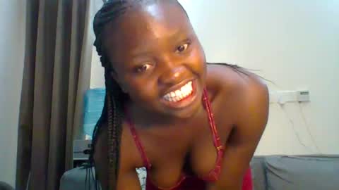 Snapshot of sweet_jenica chatting on 01/30/25, 07:50 ESTHER NEEMA online show from 01/30/25, 07:50