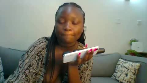 Snapshot of sweet_jenica chatting on 01/31/25, 05:09 ESTHER NEEMA online show from 01/31/25, 05:09
