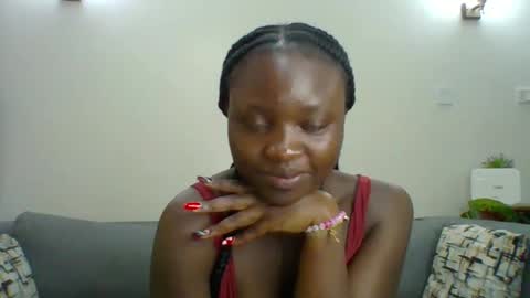 Snapshot of sweet_jenica chatting on 02/18/25, 04:48 ESTHER NEEMA online show from 02/18/25, 04:48