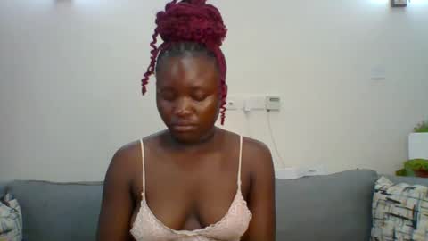 Snapshot of sweet_jenica chatting on 03/04/25, 05:11 ESTHER NEEMA online show from 03/04/25, 05:11