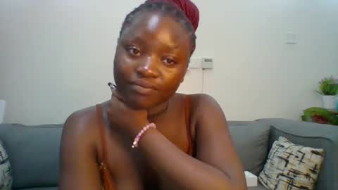 Snapshot of sweet_jenica chatting on 03/10/25, 04:49 ESTHER NEEMA online show from 03/10/25, 04:49