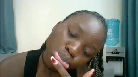 Snapshot of sweet_jenica chatting on 09/26/25, 04:38 ESTHER NEEMA online show from 09/26/25, 04:38