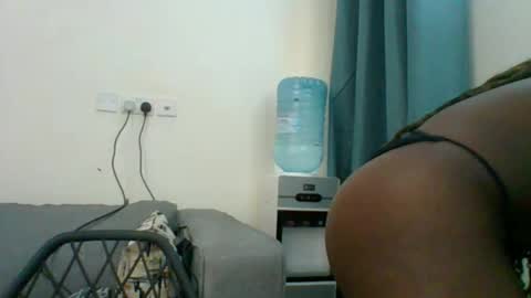 Snapshot of sweet_jenica chatting on 09/29/25, 04:06 ESTHER NEEMA online show from 09/29/25, 04:06