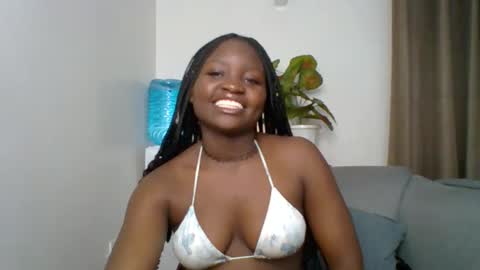Snapshot of sweet_jenica chatting on 05/18/26, 04:07 ESTHER NEEMA online show from 05/18/26, 04:07