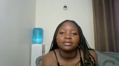 Snapshot of sweet_jenica chatting on 05/21/26, 04:52 ESTHER NEEMA online show from 05/21/26, 04:52