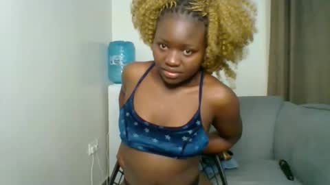 Snapshot of sweet_jenica chatting on 06/08/26, 04:13 ESTHER NEEMA online show from 06/08/26, 04:13