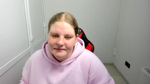 Snapshot of sweet_karla_la chatting on 05/21/26, 07:15 Karla online show from 05/21/26, 07:15