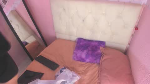 katty online show from 10/07/25, 01:58