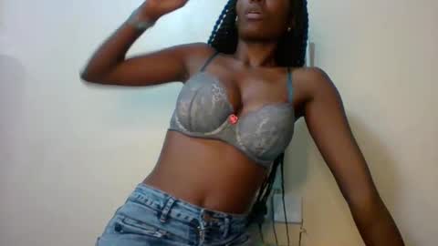 Snapshot of sweet_kcandy chatting on 05/03/26, 08:15 Sweet KCandy online show from 05/03/26, 08:15