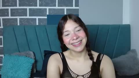sweet_kitty_05 online show from 02/06/26, 11:52