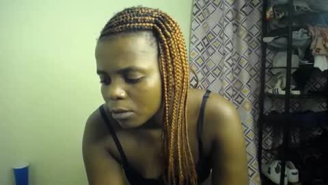 Snapshot of sweet_kush chatting on 06/19/26, 03:55 Kush online show from 06/19/26, 03:55