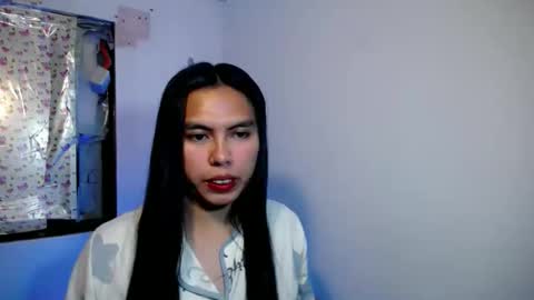sweet_kyline69 online show from 11/05/25, 01:00