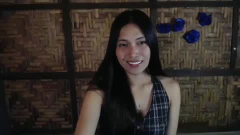 Snapshot of sweet_lady14 chatting on 06/01/26, 06:09 sweet_lady14 online show from 06/01/26, 06:09