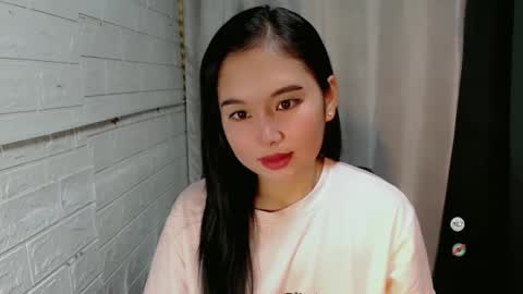 LAIKA online show from 02/15/25, 06:01