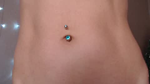 Snapshot of sweet_lil_thing chatting on 02/02/26, 06:23 Jen online show from 02/02/26, 06:23