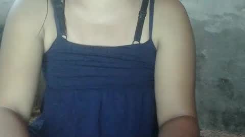 sweet_lily0613 online show from 02/05/25, 12:53