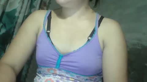 sweet_lily0613 online show from 02/07/25, 11:01