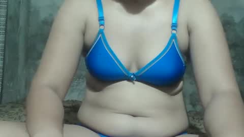 sweet_lily0613 online show from 02/23/25, 01:57