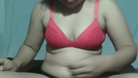 sweet_lily0613 online show from 03/05/25, 11:17
