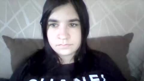 sweet_love2223 online show from 06/11/26, 02:59