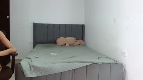 sweet_love_69_ online show from 11/10/25, 01:10