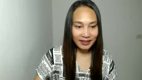 Snapshot of sweet_lover5 chatting on 05/22/26, 08:10 SWEET LOVE online show from 05/22/26, 08:10