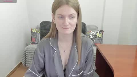 Snapshot of sweet_melody_of_ur_heart chatting on 05/13/26, 04:37 Mila online show from 05/13/26, 04:37
