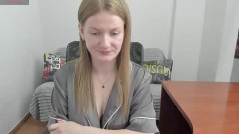 Snapshot of sweet_melody_of_ur_heart chatting on 05/23/26, 12:49 Mila online show from 05/23/26, 12:49