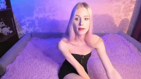 sweet_mol1y online show from 08/09/26, 08:03