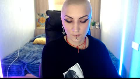 Snapshot of sweet_n_strong chatting on 04/30/26, 10:32 sweet_n_strong online show from 04/30/26, 10:32