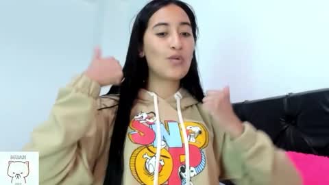 Nhaomy online show from 11/03/25, 07:37