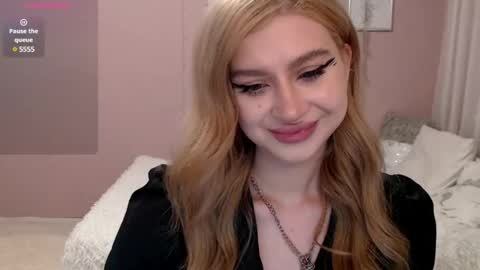 sweet_nicole_333 online show from 03/07/25, 03:39