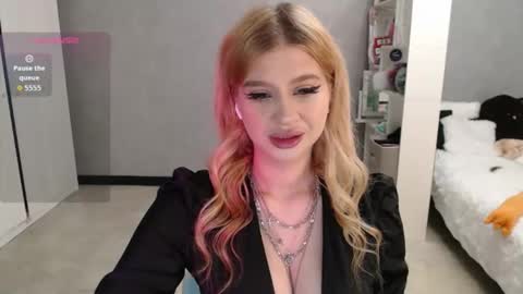 sweet_nicole_333 online show from 11/20/25, 07:30