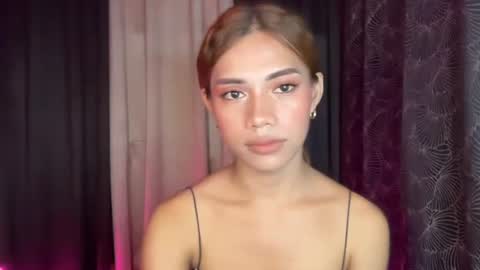 sweet_nikki03 online show from 01/18/26, 05:17