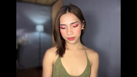 sweet_nikki03 online show from 05/21/26, 11:17