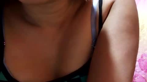 Snapshot of sweet_nina4uxx chatting on 01/29/25, 01:58 Nina online show from 01/29/25, 01:58