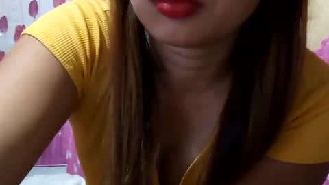 Snapshot of sweet_nina4uxx chatting on 02/10/25, 12:39 Nina online show from 02/10/25, 12:39