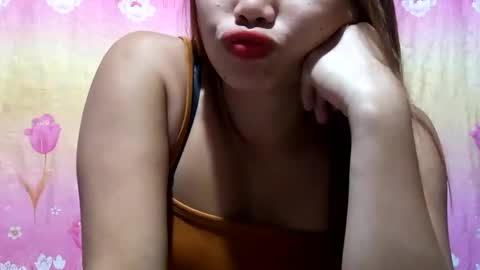 Snapshot of sweet_nina4uxx chatting on 02/14/25, 11:53 Nina online show from 02/14/25, 11:53
