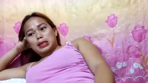 Snapshot of sweet_nina4uxx chatting on 02/17/25, 05:25 Nina online show from 02/17/25, 05:25