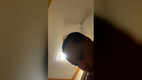 maya online show from 03/15/26, 07:42