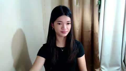 sweet_nylia online show from 07/20/26, 11:56
