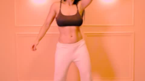 Snapshot of sweet_of_venus chatting on 09/30/25, 12:04 My name is Catalina. Please say hello I like to chat with you. If you have requests please use tip online show from 09/30/25, 12:04