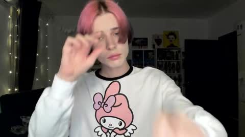 Snapshot of sweet_peach__ chatting on 01/09/26, 07:37 kira online show from 01/09/26, 07:37