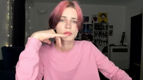 Snapshot of sweet_peach__ chatting on 01/11/26, 08:03 kira online show from 01/11/26, 08:03