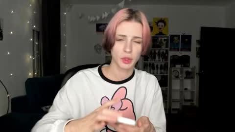 Snapshot of sweet_peach__ chatting on 02/12/26, 05:30 kira online show from 02/12/26, 05:30