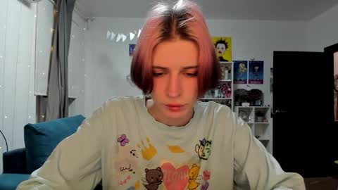 Snapshot of sweet_peach__ chatting on 02/15/26, 06:04 kira online show from 02/15/26, 06:04