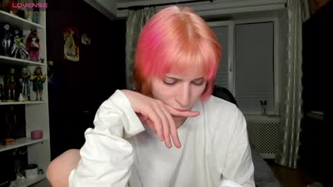 Snapshot of sweet_peach__ chatting on 05/05/26, 08:28 kira online show from 05/05/26, 08:28